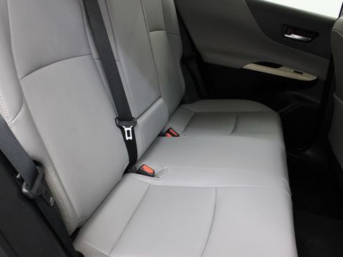 Used 2024 Toyota Venza XLE AWD/4WD image 20