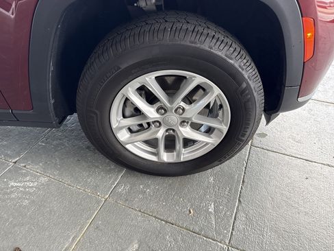 Used 2021 Jeep Grand Cherokee L Laredo w/ Luxury Tech Group I image 10