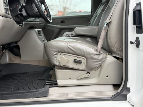 Used 2002 Chevrolet Silverado 3500 LS w/ Electrical Convenience Pkg image 91