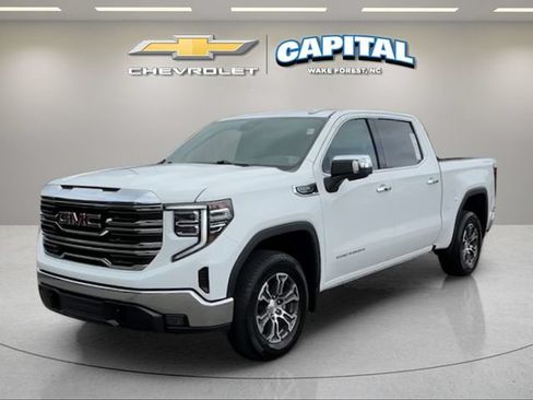 Used 2026 GMC Sierra 1500 SLT AWD/4WD image 1