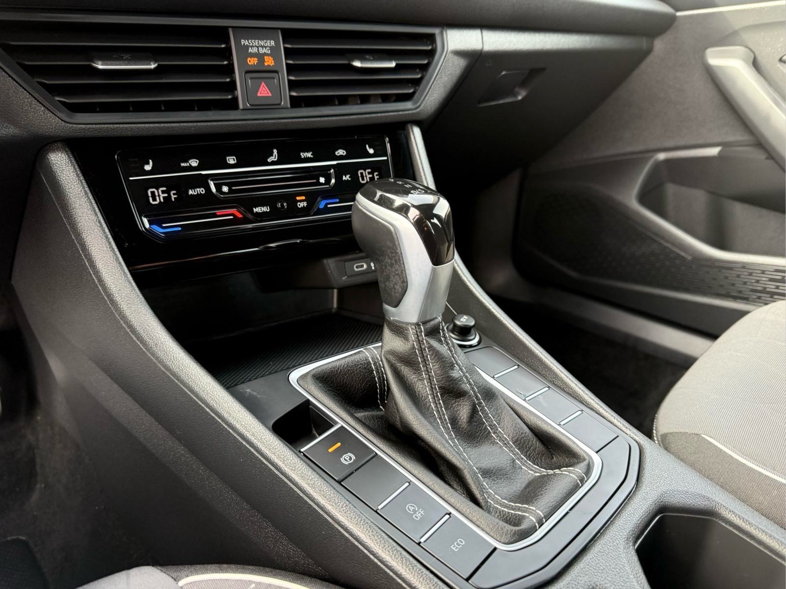 Used 2025 Volkswagen Jetta Sport FWD image 23