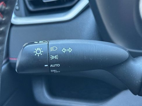 Used 2022 Toyota RAV4 XSE w/ Premium Package image 33