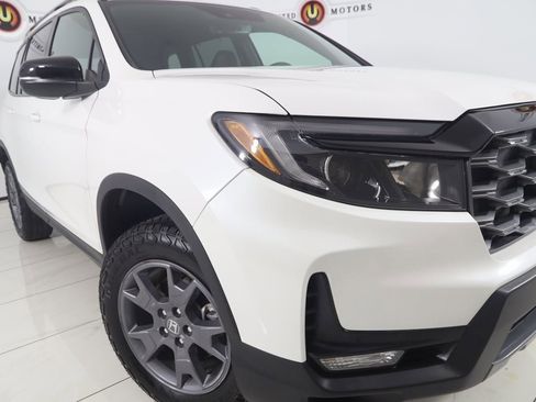 Used 2024 Honda Passport TrailSport image 17