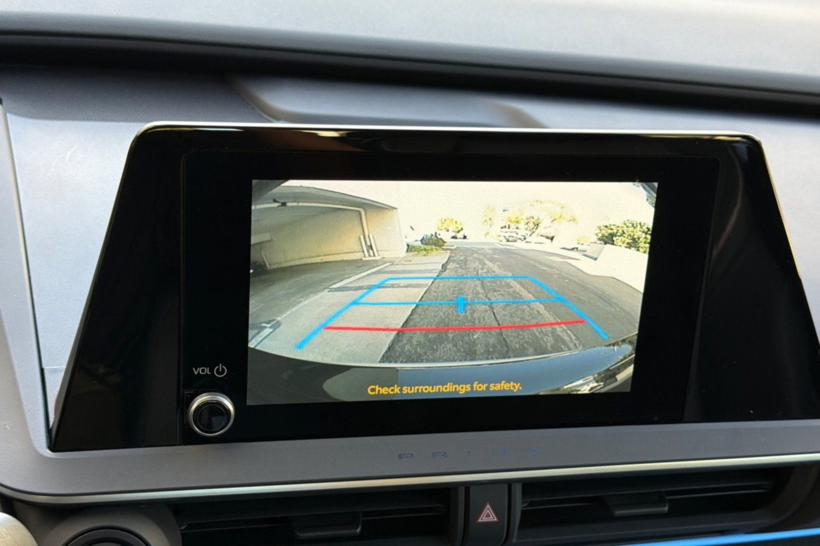 Used 2024 Toyota Prius XLE FWD image 19