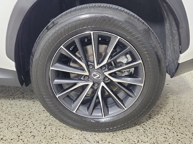 Used 2024 Lexus NX 250 FWD w/ Towing Package (2000 Lbs) image 8