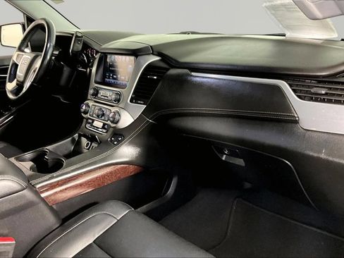 Used 2019 GMC Yukon XL SLT w/ Open Road Package RWD image 25
