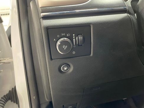 Used 2015 Jeep Grand Cherokee Limited AWD/4WD image 28
