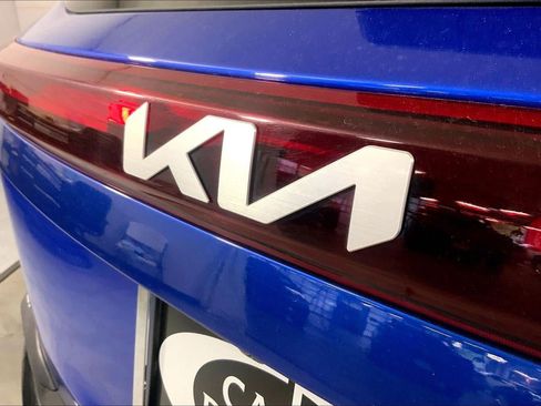 Used 2025 Kia Seltos S FWD image 8