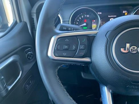 Used 2023 Jeep Wrangler Unlimited Sahara image 17