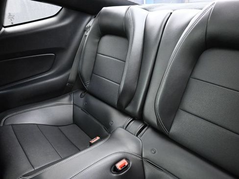 Used 2018 Ford Mustang GT Premium RWD image 7