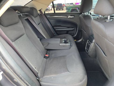 Used 2023 Chrysler 300 Touring w/ Sport Appearance Package RWD image 21