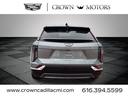 New 2026 Cadillac Optiq Luxury 1 image 9