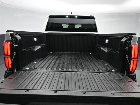 Used 2025 Toyota Tacoma SR image 47