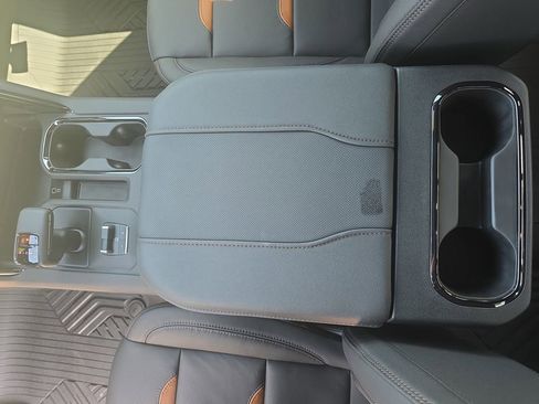 New 2026 GMC Sierra 1500 AT4 AWD/4WD image 25