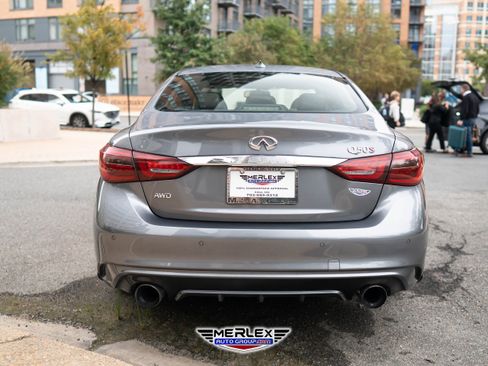 Used 2018 INFINITI Q50 Red Sport 400 w/ Sensory Package (Sport) image 6