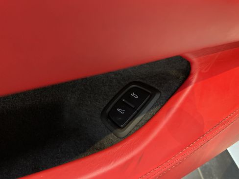 Used 2023 Chevrolet Corvette Stingray Premium Conv w/ Z51 Performance Package RWD image 18