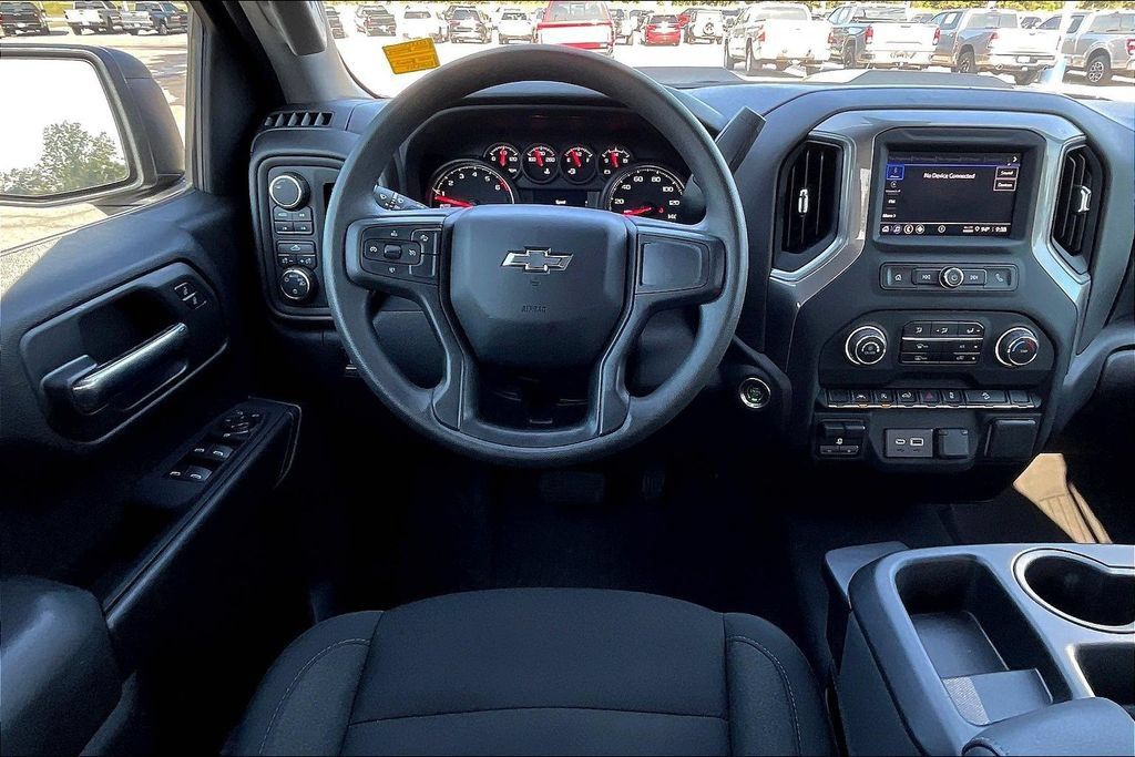 Used 2024 Chevrolet Silverado 1500 Custom Trail Boss AWD/4WD image 7