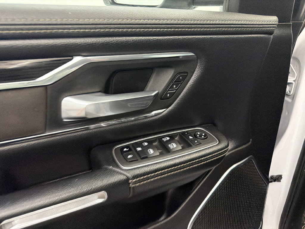 Used 2024 RAM 1500 Laramie RWD image 12