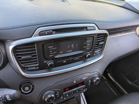 Used 2016 Kia Sorento EX w/ EX Premium Package image 23