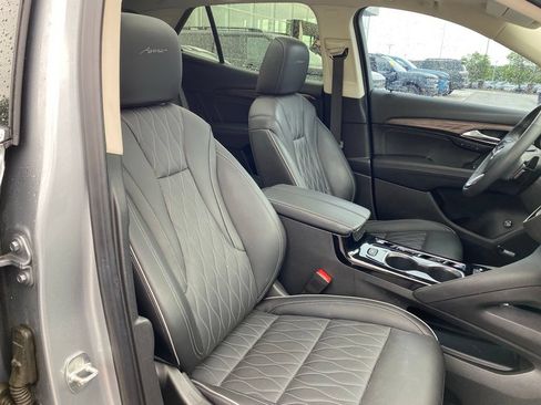Used 2023 Buick Envision Avenir FWD image 31