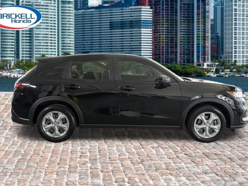 Certified 2025 Honda HR-V LX image 8