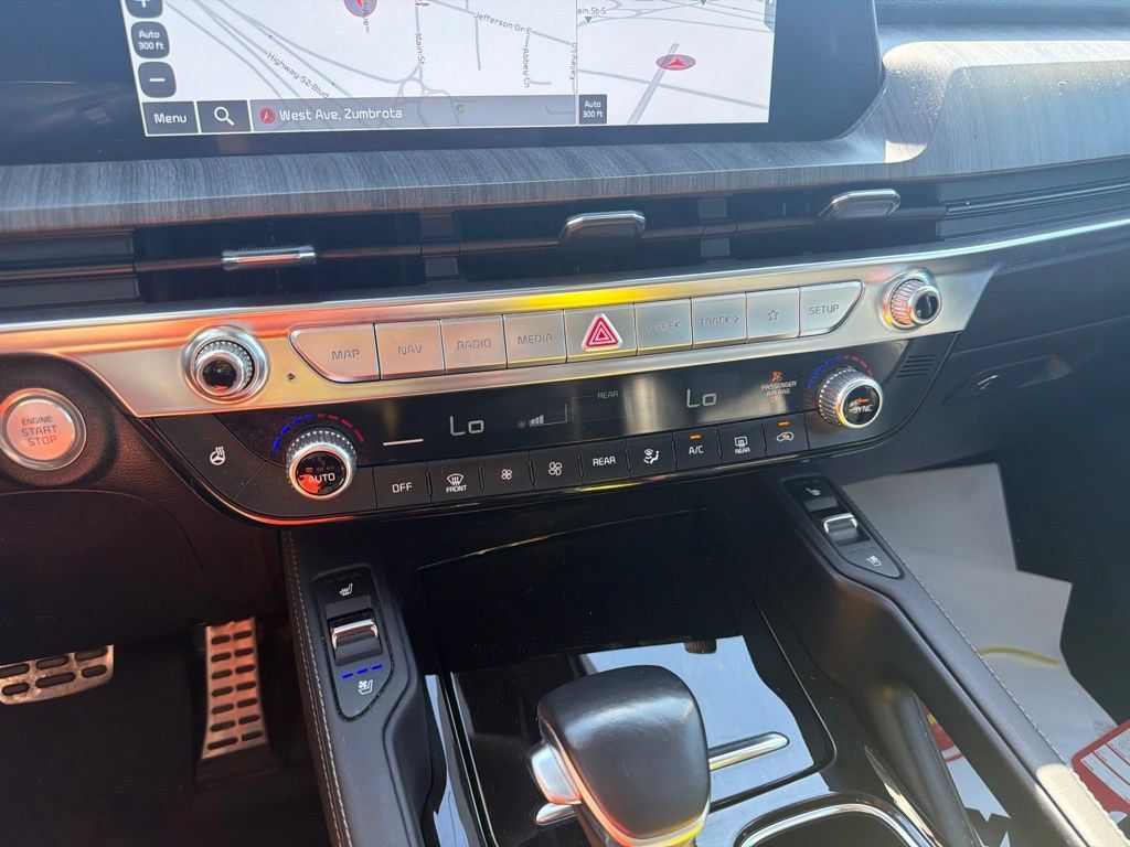 Used 2024 Kia Telluride SX AWD/4WD image 17