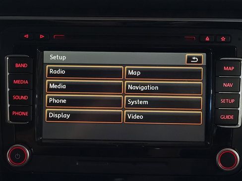 Used 2015 Volkswagen Passat 1.8T SEL Premium FWD image 25