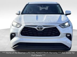 Used 2023 Toyota Highlander L video 2