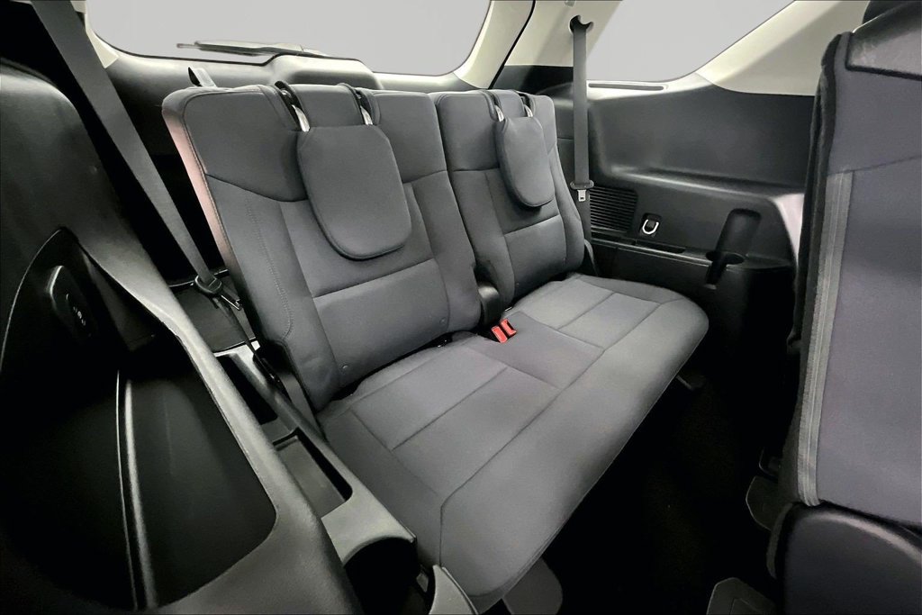 Certified 2025 Ford Explorer Active AWD/4WD image 28