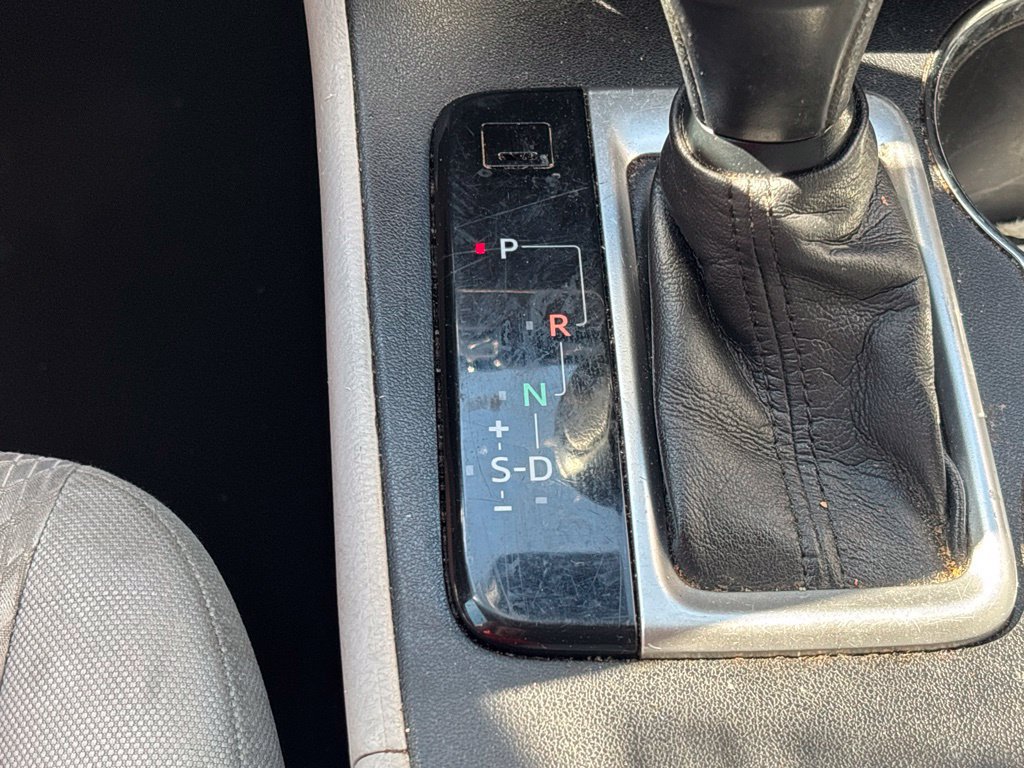 Used 2017 Toyota Highlander LE FWD image 13