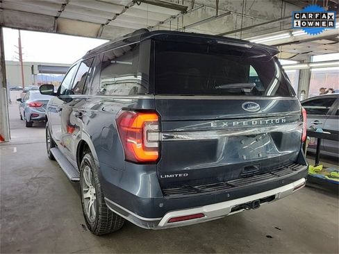 Used 2023 Ford Expedition Limited image 4