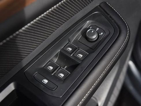 New 2026 Volkswagen Atlas SE image 8