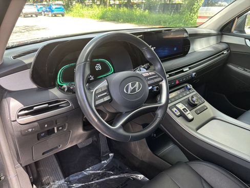 Used 2025 Hyundai Palisade SEL FWD image 33