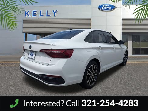 Used 2024 Volkswagen Jetta Sport FWD image 6