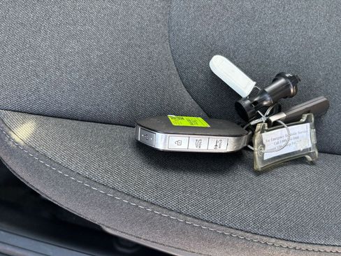 Used 2025 Kia K4 LXS image 21