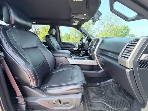 Used 2016 Ford F150 Lariat image 25