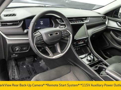 Used 2023 Jeep Grand Cherokee Laredo w/ Luxury Tech Group I image 5