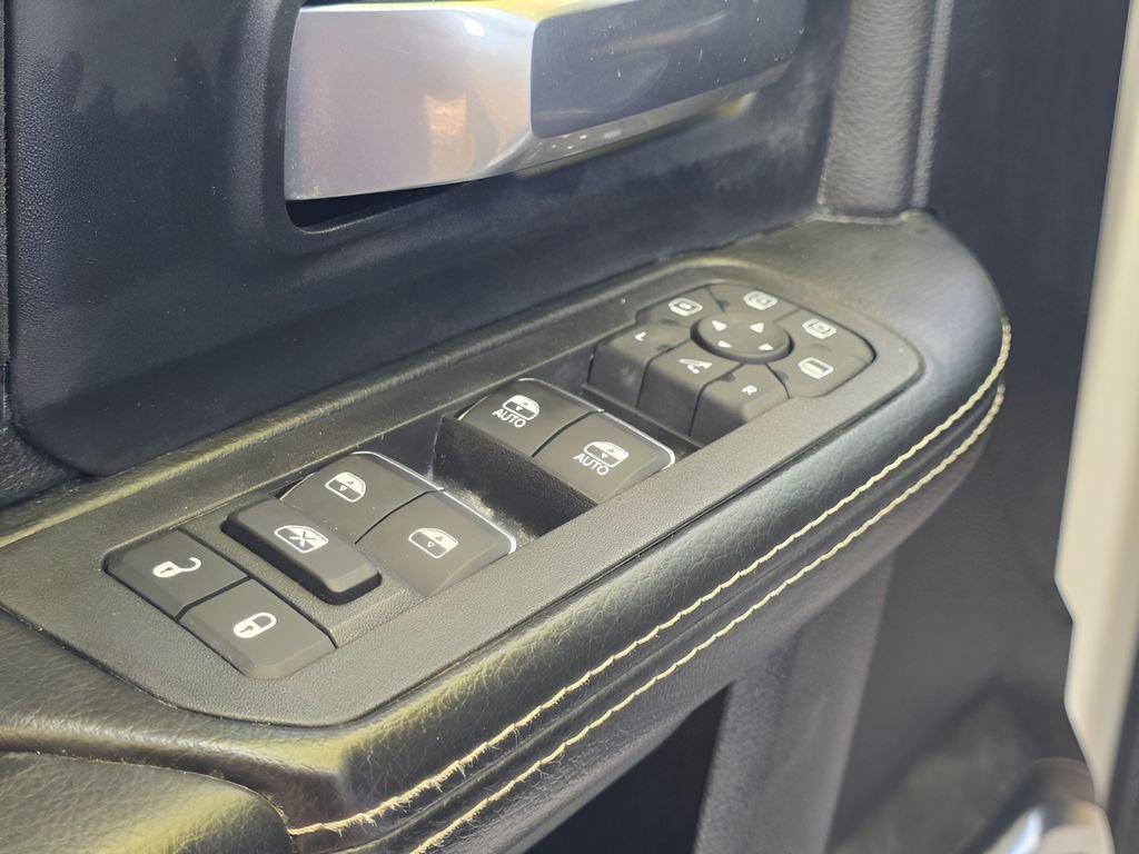 Used 2025 RAM 2500 Laramie AWD/4WD image 15
