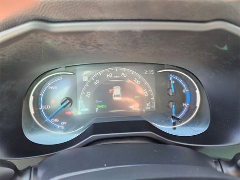 Used 2025 Toyota RAV4 XLE image 18