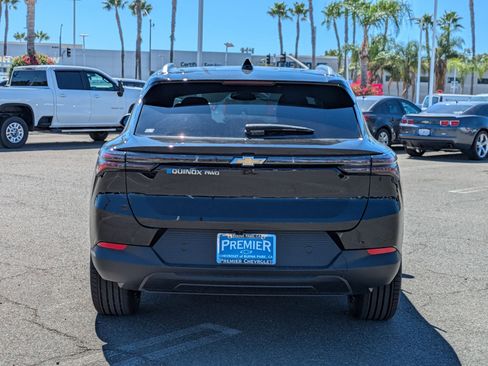 Used 2026 Chevrolet Equinox EV LT w/ LPO, All-Weather Mat Package image 4