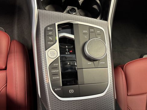 Used 2025 BMW 330i Sedan w/ M Sport Package image 36