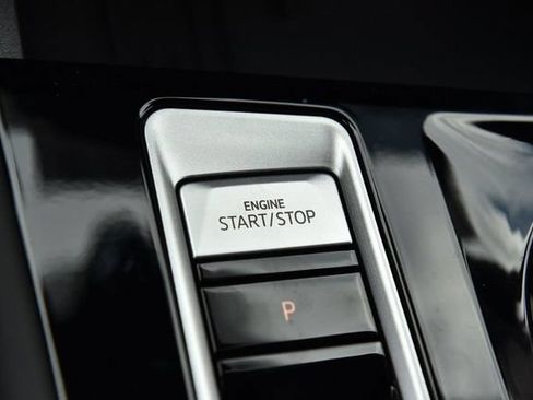 New 2026 Volkswagen Atlas Cross Sport SE FWD image 17