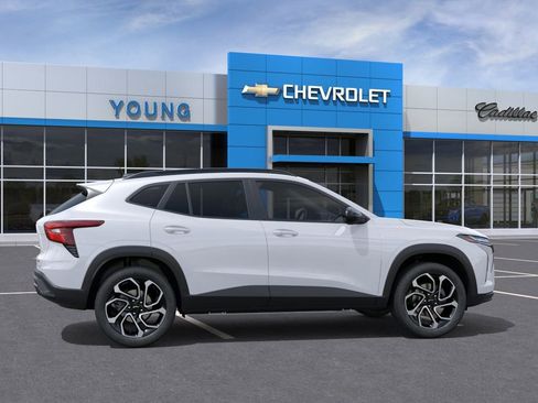 New 2026 Chevrolet Trax RS w/ Sunroof Package image 7