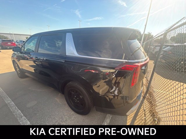 Certified 2025 Kia Carnival FWD image 6
