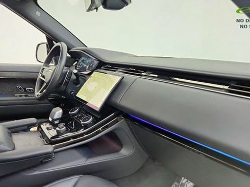 Used 2023 Land Rover Range Rover Sport SE Dynamic image 20
