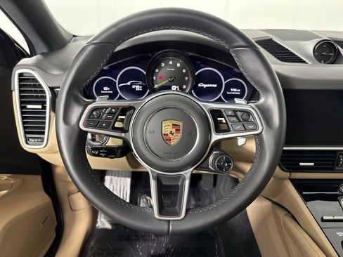Certified 2023 Porsche Cayenne Platinum Edition AWD/4WD image 35