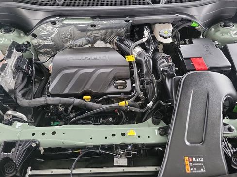 Certified 2025 Chevrolet Trax ACTIV w/ Driver Confidence Package FWD image 30