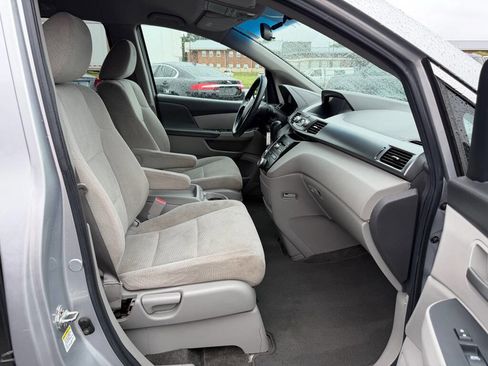 Used 2011 Honda Odyssey EX image 11