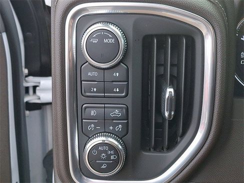 Certified 2022 GMC Sierra 1500 SLT w/ SLT Premium Plus Package image 27