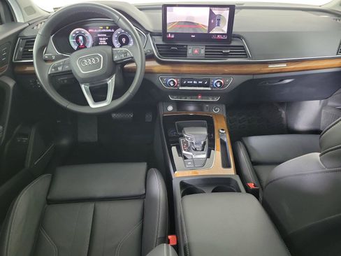 Used 2023 Audi Q5 e Premium Plus w/ Premium Plus Package AWD/4WD image 16